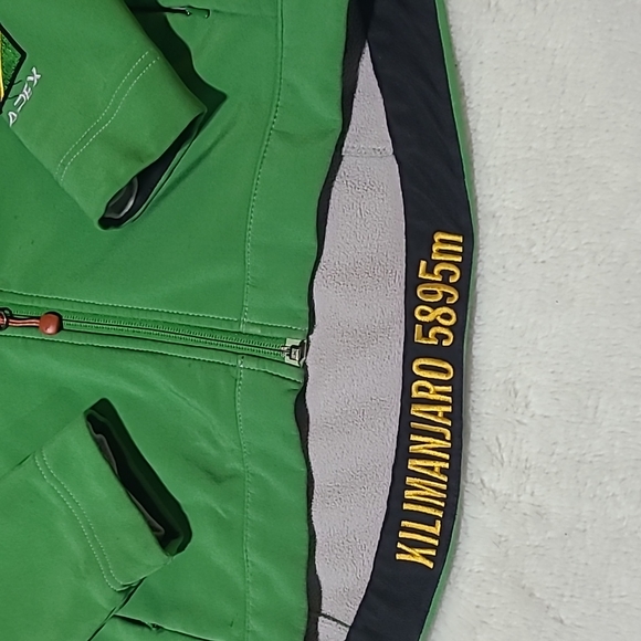 The North Face Womens Coat - Picture 5 of 11